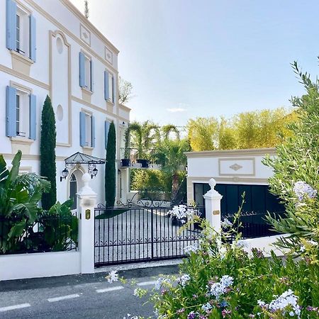 Villa Caprice Сикс-Фор-ле-Плаж Екстериор снимка