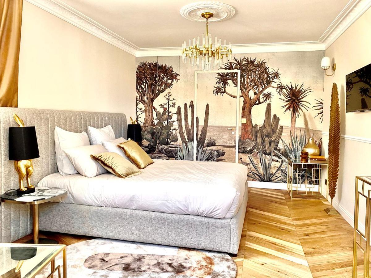 Villa Caprice Сикс-Фор-ле-Плаж Екстериор снимка