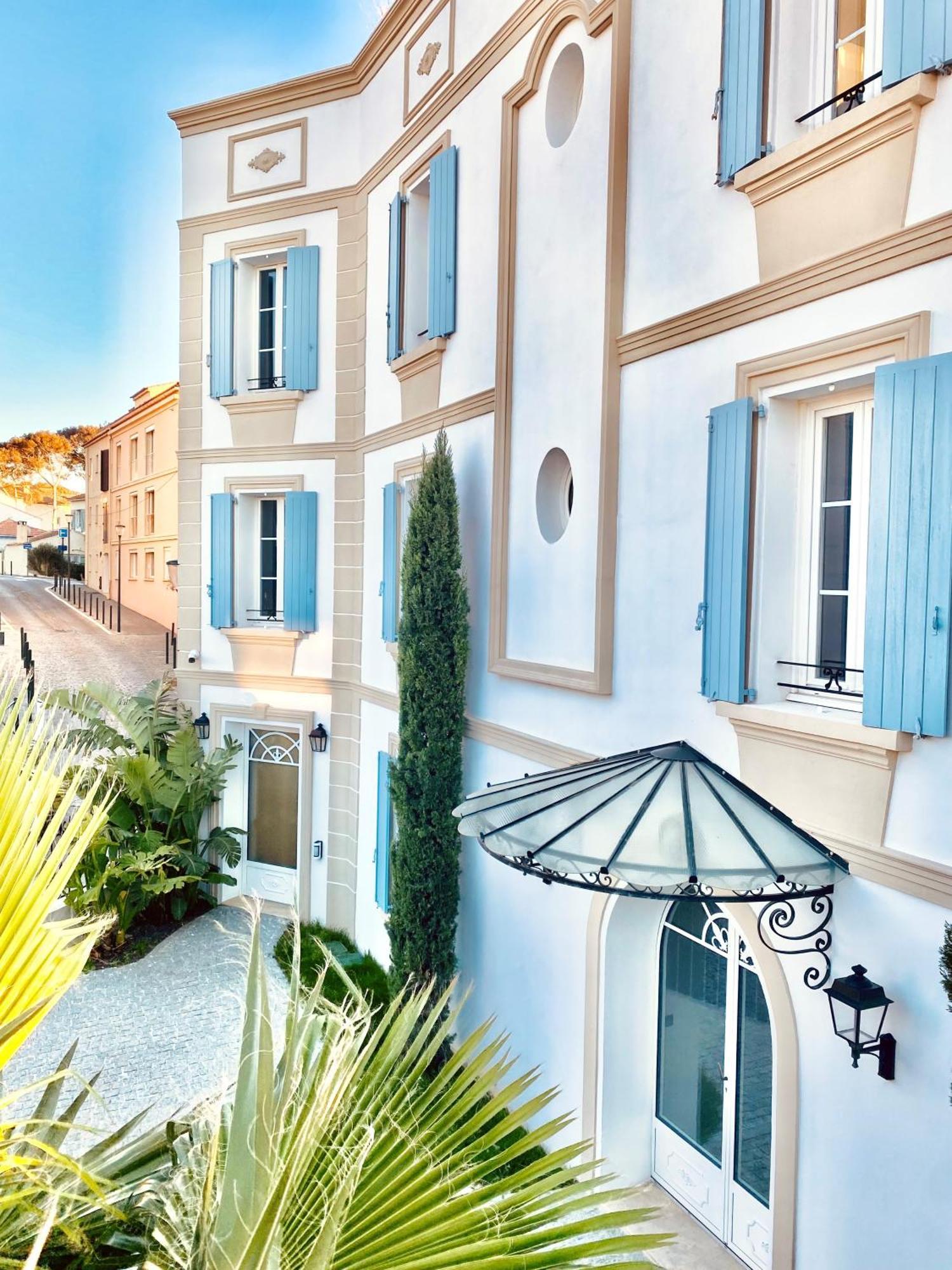 Villa Caprice Сикс-Фор-ле-Плаж Екстериор снимка